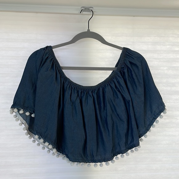 Rare VETTA Original Capsule Pom Pom Top - Picture 3 of 4